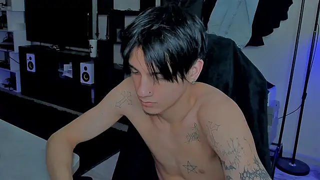 MarkBrowniii online show from April 20, 2026, 4:59 am