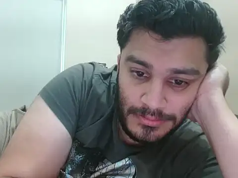 Snapshot of robintoit chatting on May 20, 2026, 3:24 am robintoit online show from May 20, 2026, 3:24 am