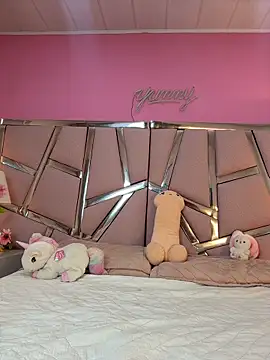 Bonniepark online show from April 8, 2026, 12:38 pm