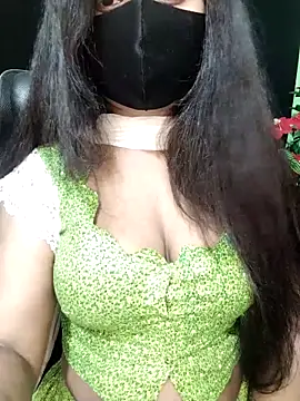 Idhika Paul online show from October 28, 2025, 5:59 pm