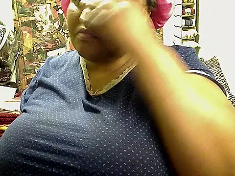 HOTSUGARX5 online show from October 20, 2025, 12:05 pm