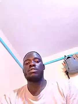 MaskedGQ online show from October 2, 2025, 9:33 pm