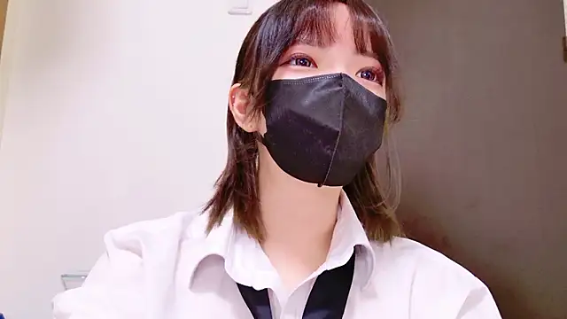 ranran ch online show from September 22, 2025, 2:02 am