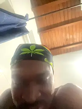 Snapshot of Terrance_z chatting on November 5, 2025, 5:07 am Terrance z online show from November 5, 2025, 5:07 am