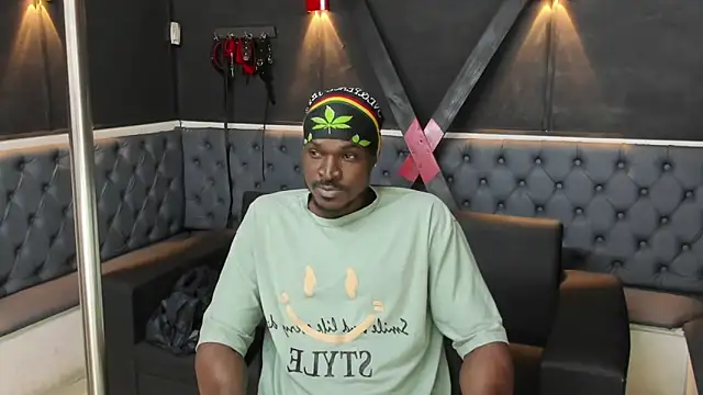 Snapshot of Terrance_z chatting on November 6, 2025, 6:42 pm Terrance z online show from November 6, 2025, 6:42 pm