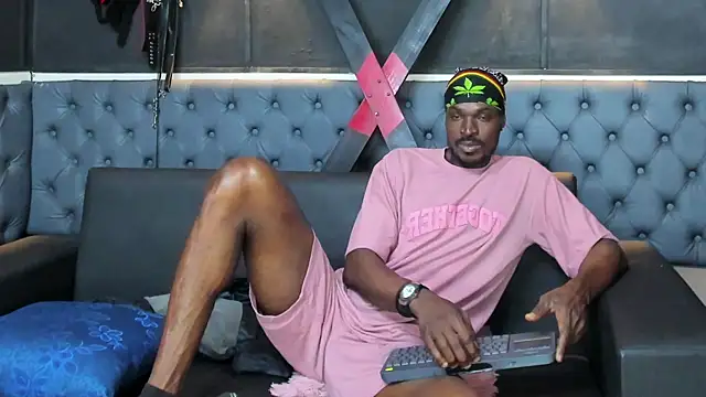 Snapshot of Terrance_z chatting on November 21, 2025, 8:07 pm Terrance z online show from November 21, 2025, 8:07 pm