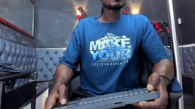 Snapshot of Terrance_z chatting on February 2, 2026, 8:07 pm Terrance z online show from February 2, 2026, 8:07 pm