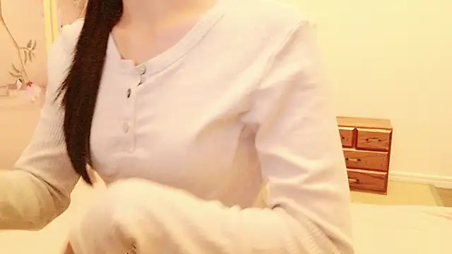 sayaka xo online show from October 27, 2025, 5:44 am