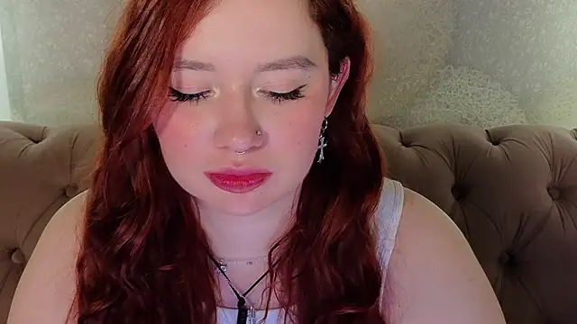 carolina elf online show from December 22, 2024, 11:33 am