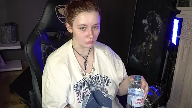 carolina elf online show from January 29, 2025, 5:40 am