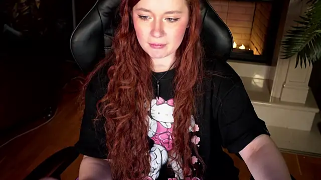 carolina elf online show from February 8, 2025, 5:50 pm