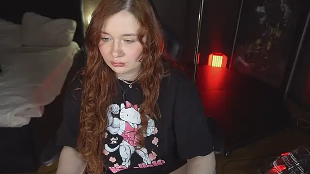 carolina elf online show from February 21, 2025, 10:17 am