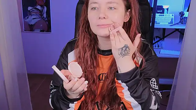 carolina elf online show from October 29, 2025, 7:21 am