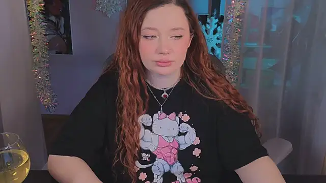 carolina elf online show from December 21, 2025, 8:27 pm