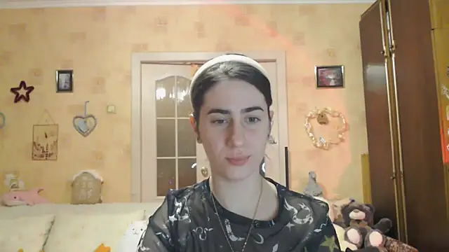 INELIKA online show from October 18, 2025, 9:26 pm