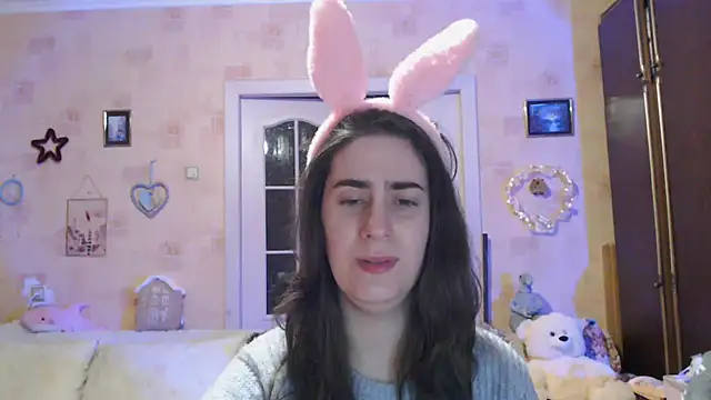 INELIKA online show from November 1, 2025, 8:22 pm