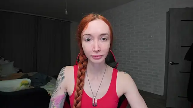 Roxy Silver online show from December 15, 2025, 7:18 pm