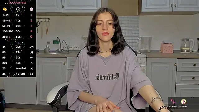 broosnica1 online show from February 26, 2025, 9:21 am