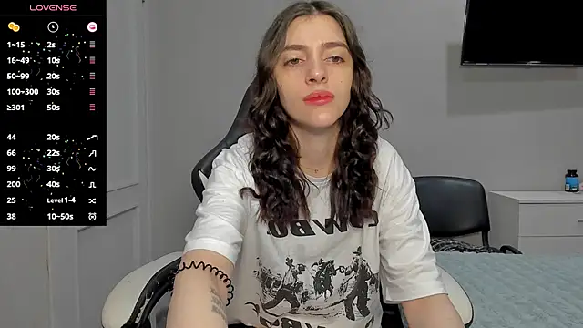 broosnica1 online show from November 2, 2025, 7:44 am