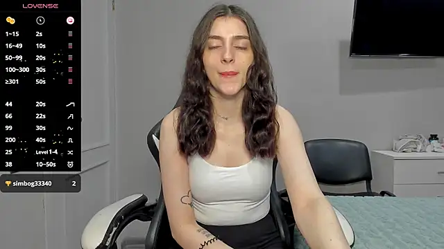 broosnica1 online show from November 3, 2025, 8:15 am