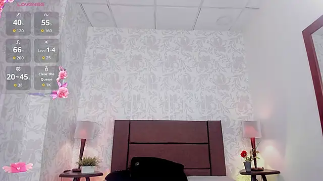 xenia golden online show from November 12, 2025, 1:33 pm