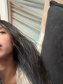 xenia golden online show from April 10, 2026, 7:51 pm