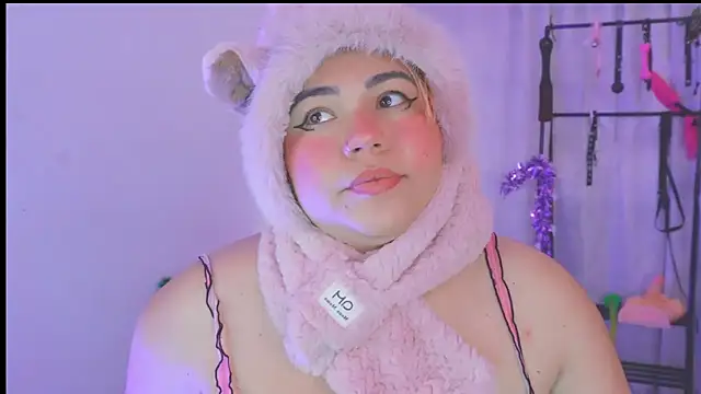 Snapshot of Samanta_cutee chatting on December 21, 2025, 7:21 pm Samanta cutee online show from December 21, 2025, 7:21 pm