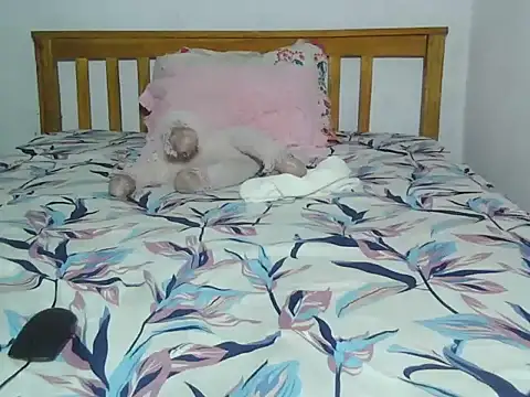 queen boobilicious  online show from November 22, 2025, 8:52 pm