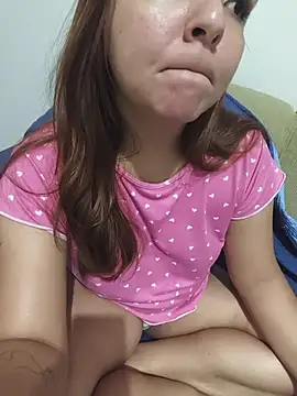 Snapshot of Bruninha_Hot10 chatting on February 18, 2026, 2:40 am Bruninha Hot10 online show from February 18, 2026, 2:40 am