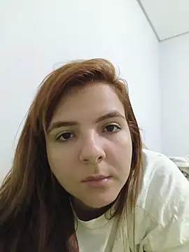 Snapshot of Bruninha_Hot10 chatting on February 27, 2026, 6:35 am Bruninha Hot10 online show from February 27, 2026, 6:35 am