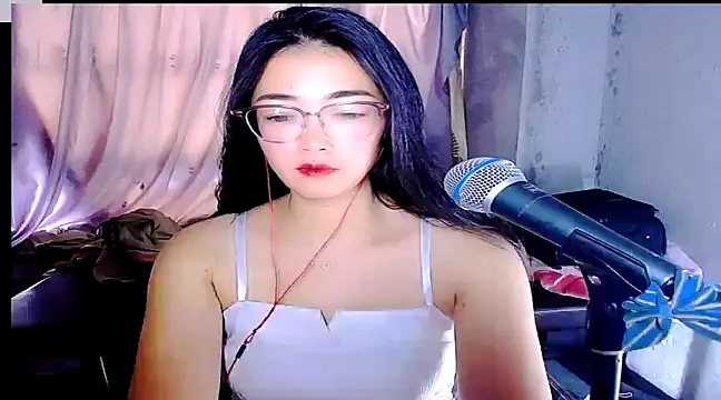 Floor oo online show from February 3, 2025, 4:46 am