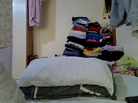 Snapshot of Elbony_ray chatting on December 1, 2025, 10:09 am Elbony ray online show from December 1, 2025, 10:09 am