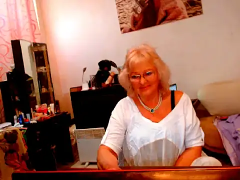 Natali7634 online show from March 12, 2025, 2:12 pm