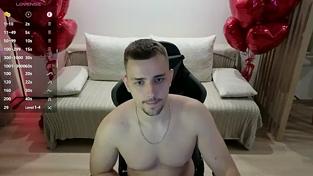 Snapshot of Larstar01 chatting on September 26, 2025, 10:03 pm Larstar01 online show from September 26, 2025, 10:03 pm