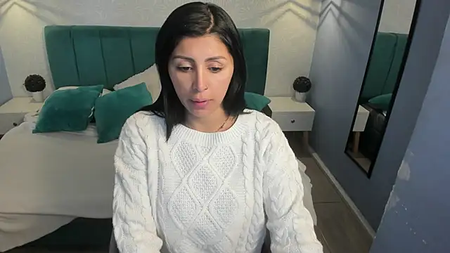 tiffani  love online show from February 12, 2025, 1:27 pm