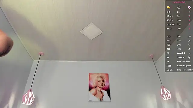 tiffani  love online show from March 13, 2025, 6:45 pm