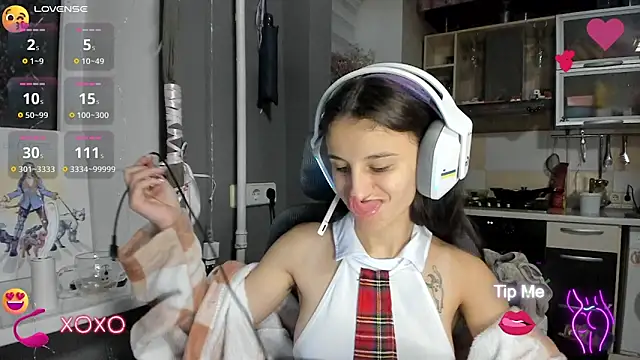  Nika Kik online show from November 11, 2025, 4:18 pm