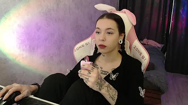 Snapshot of naughty_dakota chatting on February 2, 2026, 12:37 pm naughty dakota online show from February 2, 2026, 12:37 pm