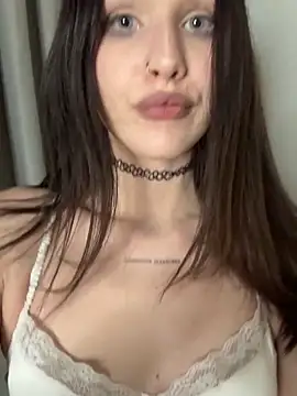 CherryCrystall online show from February 20, 2026, 7:03 pm