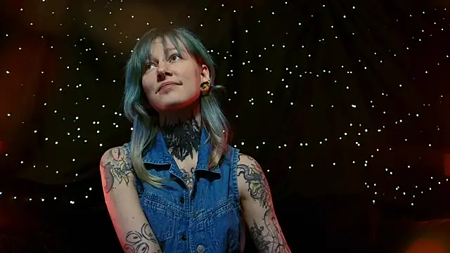 Littlespacemouse online show from December 21, 2025, 1:51 pm