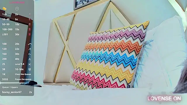 Snapshot of kinkyhousewifee chatting on January 6, 2025, 10:26 pm kinkyhousewifee online show from January 6, 2025, 10:26 pm