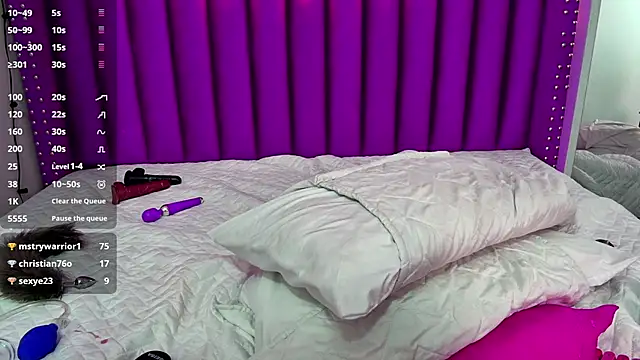 Snapshot of kinkyhousewifee chatting on February 23, 2025, 6:34 pm kinkyhousewifee online show from February 23, 2025, 6:34 pm