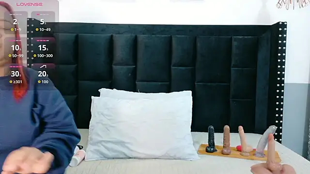 Snapshot of kinkyhousewifee chatting on December 21, 2025, 11:39 am kinkyhousewifee online show from December 21, 2025, 11:39 am