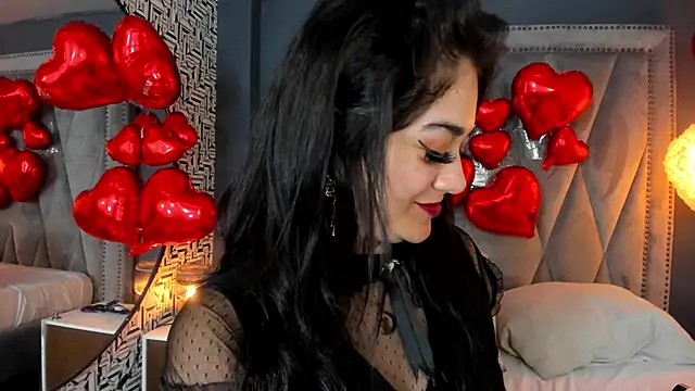 Snapshot of nahomi_sweett chatting on February 6, 2025, 5:09 pm nahomi sweett online show from February 6, 2025, 5:09 pm