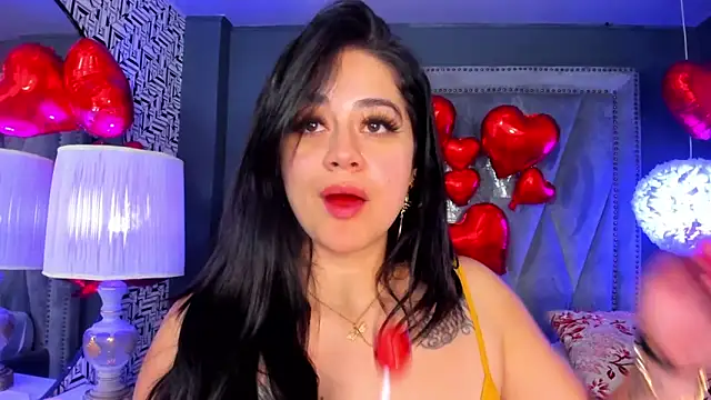 Snapshot of nahomi_sweett chatting on February 11, 2025, 5:29 pm nahomi sweett online show from February 11, 2025, 5:29 pm