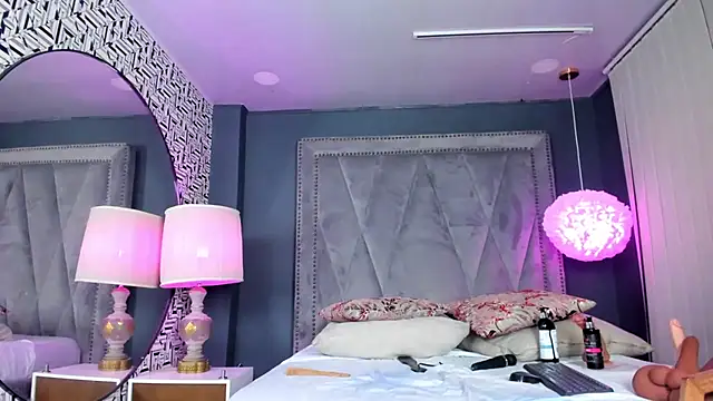 Snapshot of nahomi_sweett chatting on March 11, 2025, 5:35 pm nahomi sweett online show from March 11, 2025, 5:35 pm