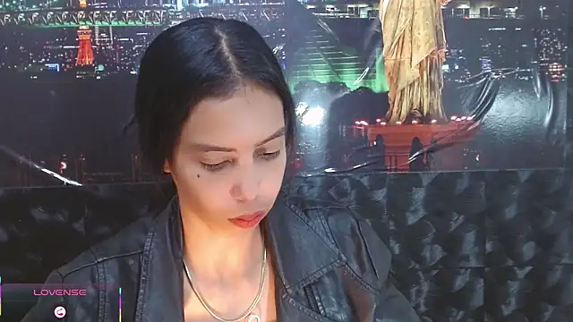 Snapshot of Catalella_Ar chatting on April 1, 2026, 3:29 am Catalella Ar online show from April 1, 2026, 3:29 am