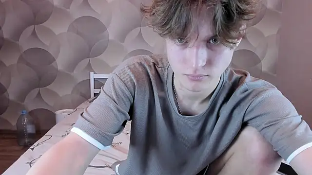 Snapshot of Ian_Flor chatting on April 6, 2026, 3:13 pm Ian Flor online show from April 6, 2026, 3:13 pm