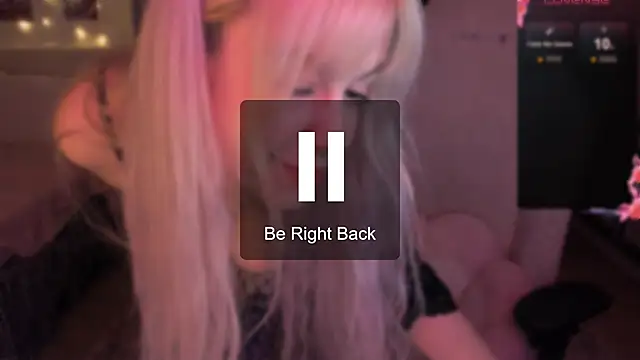 Snapshot of yourcutemouse chatting on February 8, 2026, 3:59 pm yourcutemouse online show from February 8, 2026, 3:59 pm