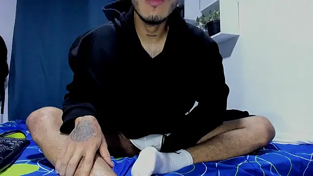 Aronxxs online show from February 21, 2026, 10:05 am